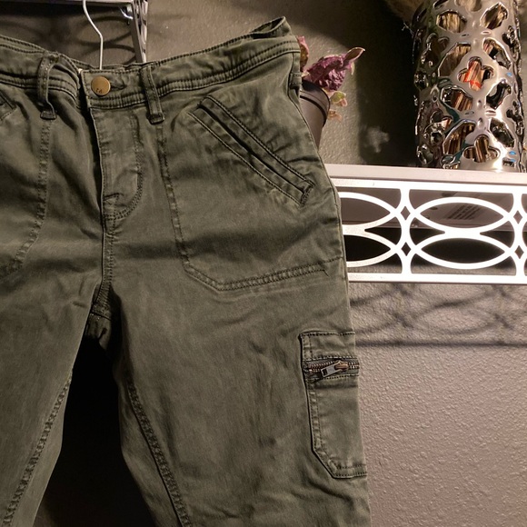 Mossimo Army Green Cargo Jeggings - Picture 3 of 6